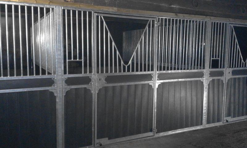 paardenstal met weefraam Gaasbeek Constructie