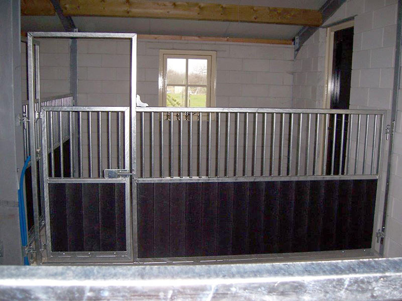 ponystal Gaasbeek Constructie